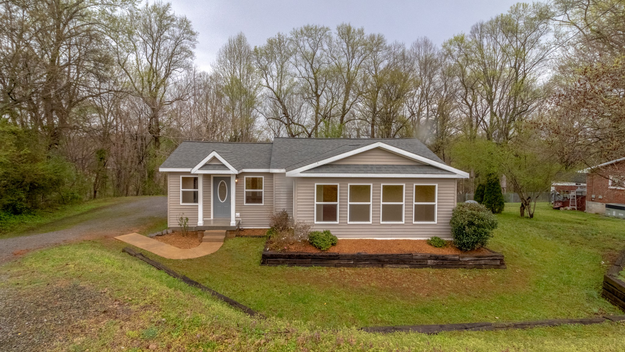 263 Earl Slate Road Clarksville, TN 37043 - Photo 1 of 34 Gallery Image 1