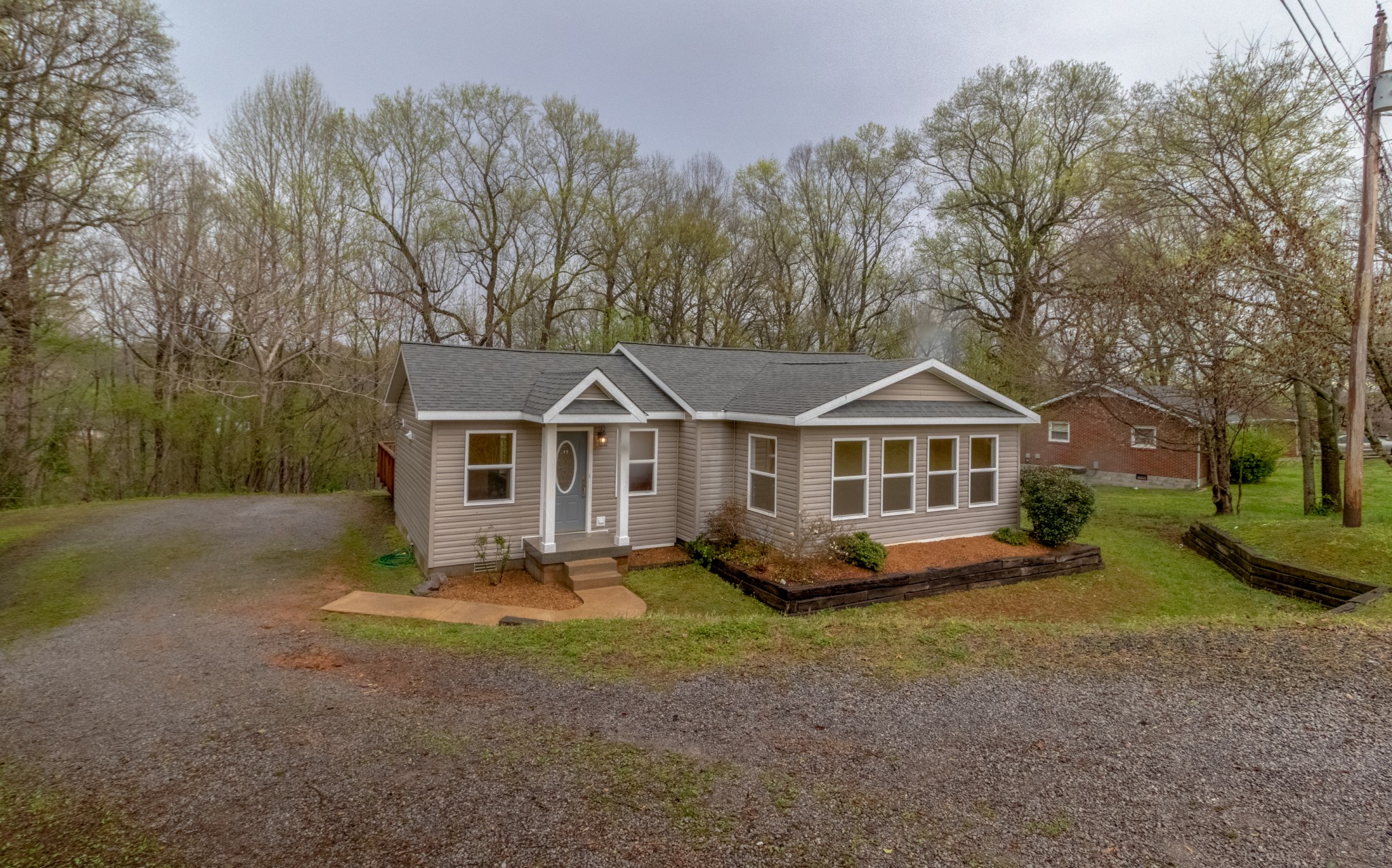 263 Earl Slate Road Clarksville, TN 37043 - Photo 3 of 34 Gallery Image 3