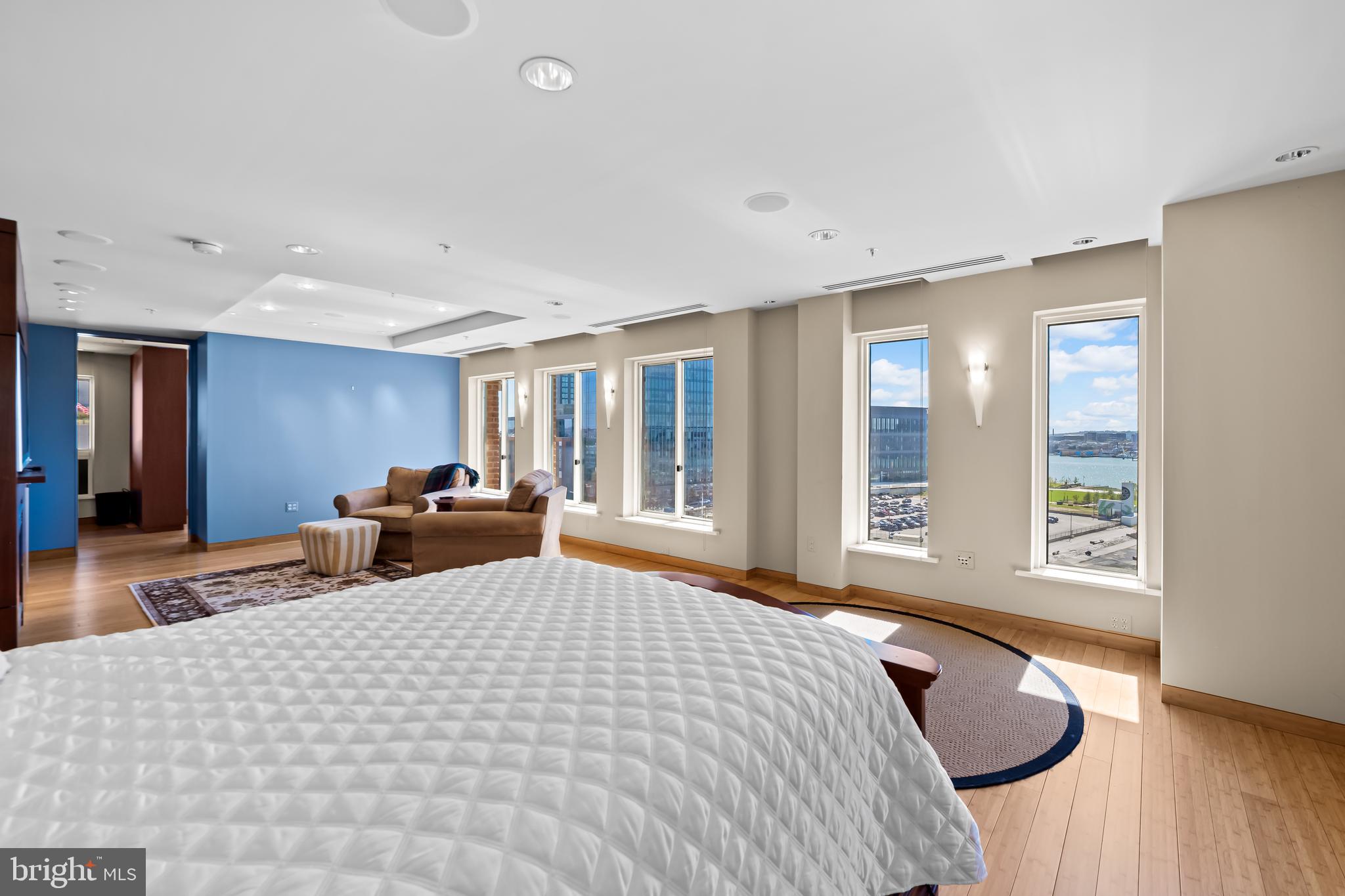 717 President Street, Unit PH802 Baltimore, MD 21202 - Photo 36 of 77 2nd floor - Primary Suite / the best water views