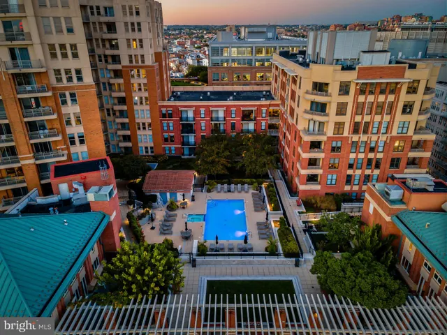 $2,100,000 | 717 President Street, Unit PH802, Baltimore, MD 21202