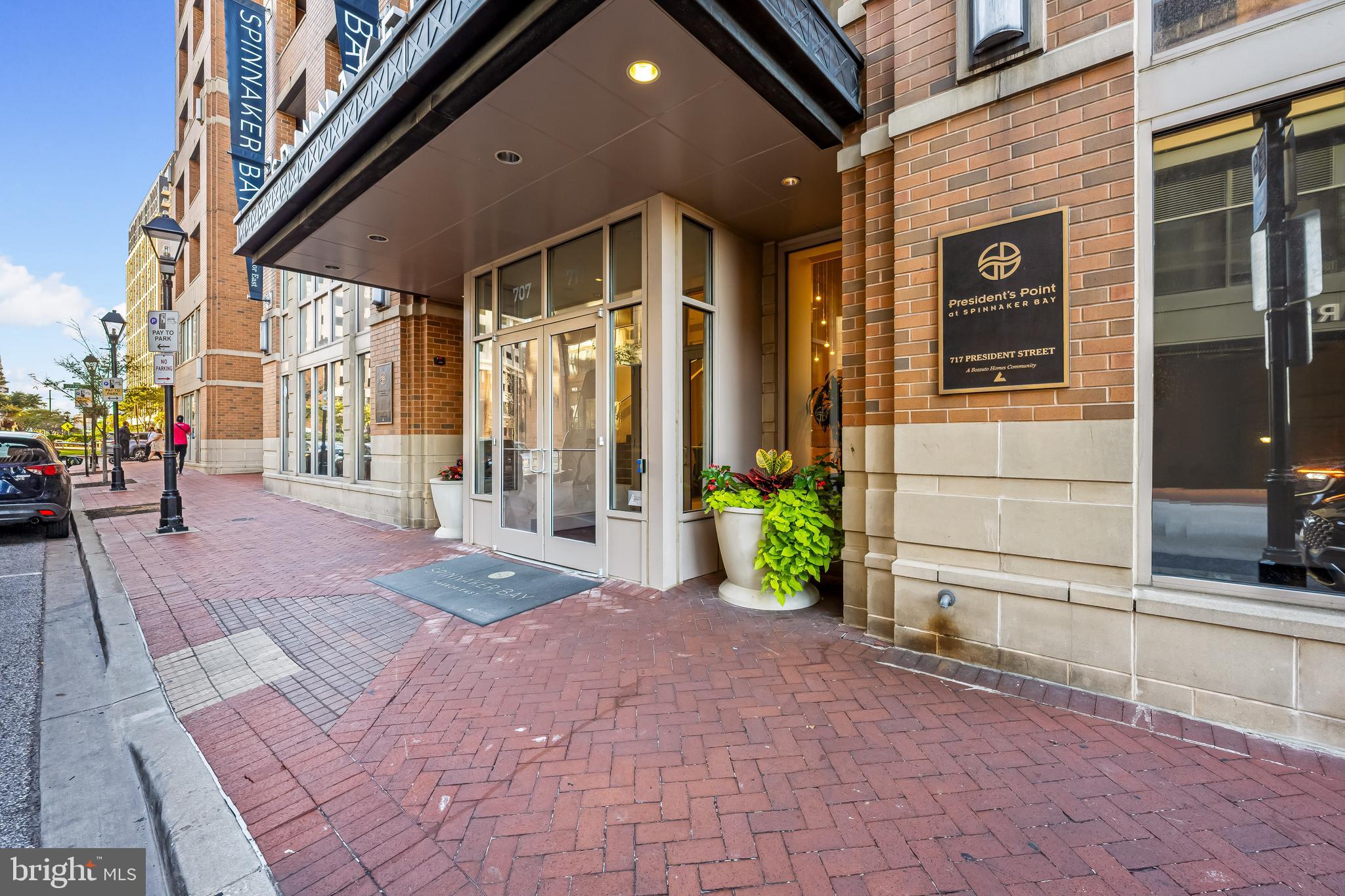 717 President Street, Unit PH802 Baltimore, MD 21202 - Photo 57 of 77 Main building entrance