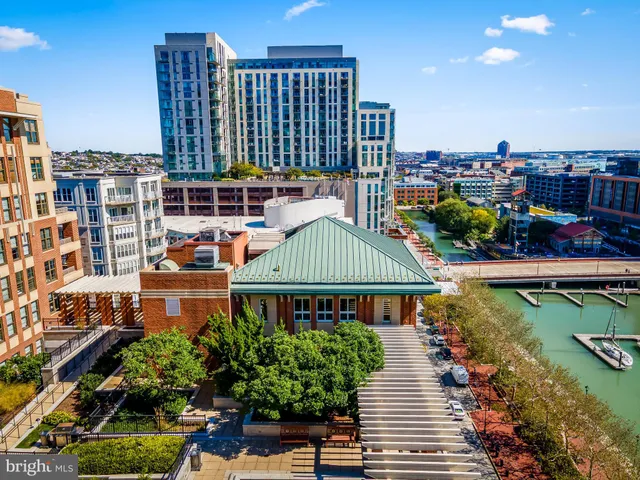 $2,100,000 | 717 President Street, Unit PH802, Baltimore, MD 21202