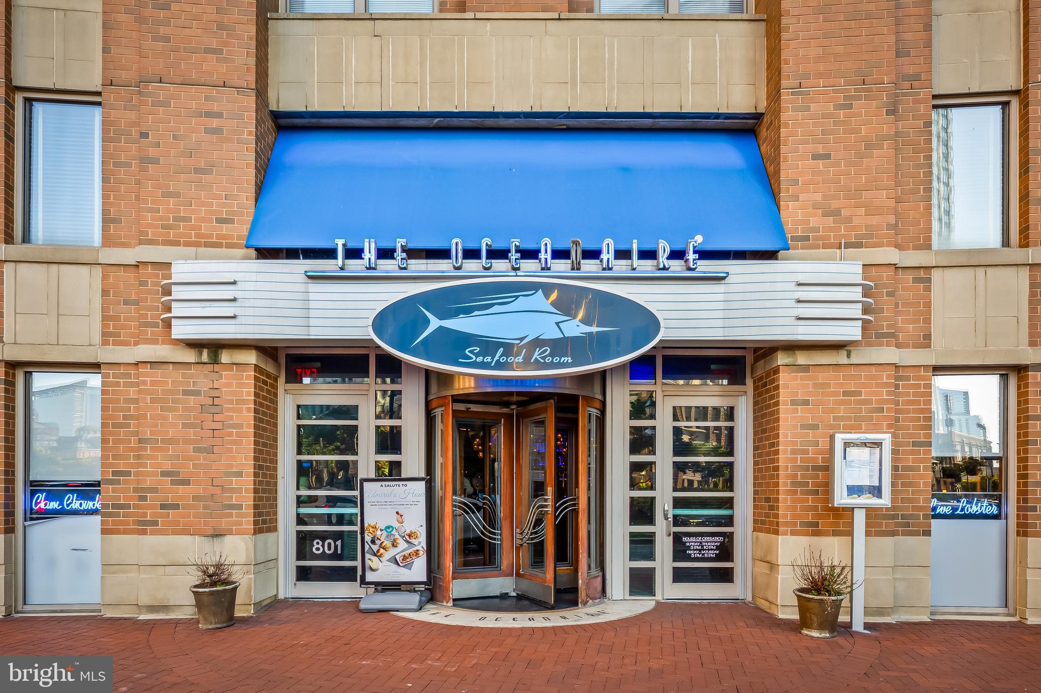717 President Street, Unit PH802 Baltimore, MD 21202 - Photo 75 of 77 a view of a building with glass windows