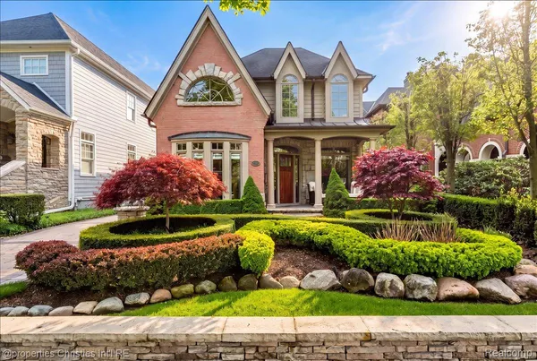 $1,695,000 | 517 West Frank Street, Birmingham, MI 48009