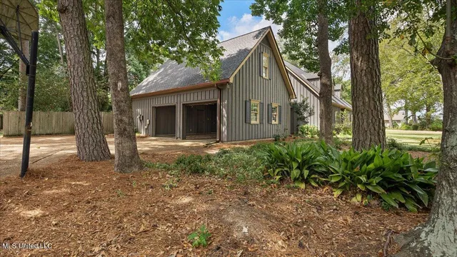 $475,000 | 112 Swallow Drive, Brandon, MS 39047