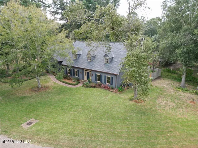 $475,000 | 112 Swallow Drive, Brandon, MS 39047