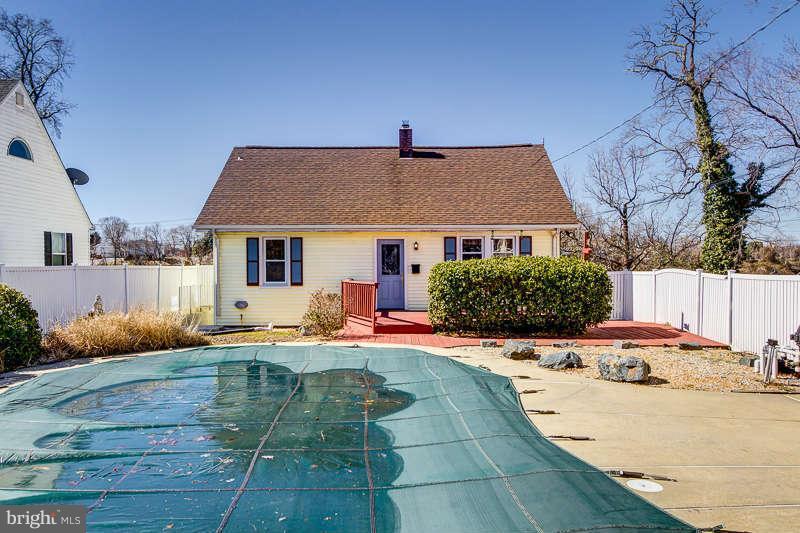 8424 Park Road Pasadena, MD 21122 - Photo 29 of 29 Exterior (Rear)