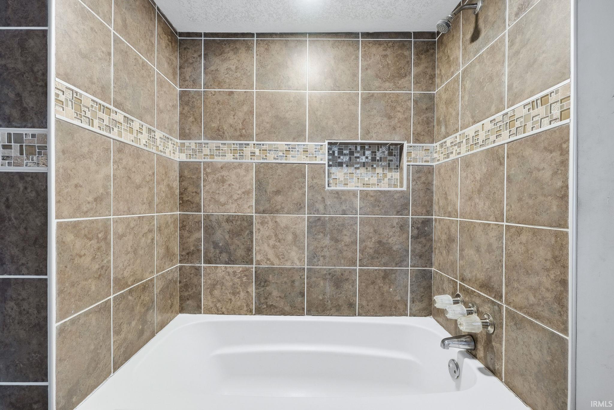 2808 Taylor Street Fort Wayne, IN 46802 - Photo 17 of 30