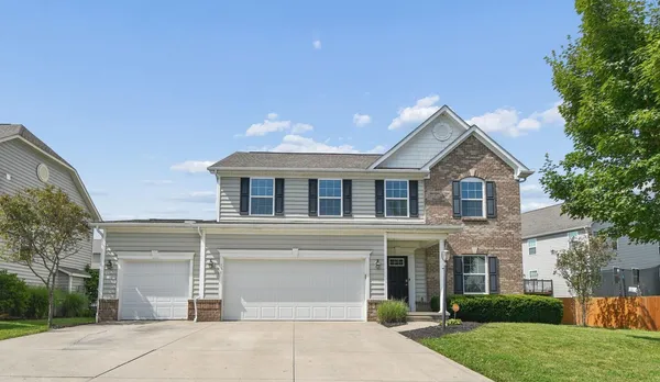 $589,900 | 154 Shawnee Drive, Pickerington, OH 43147