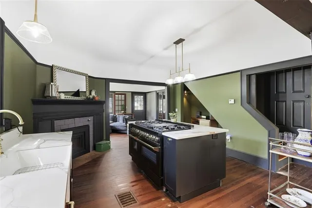 $450,000 | 1510 East Washington Avenue, Eustis, FL 32726