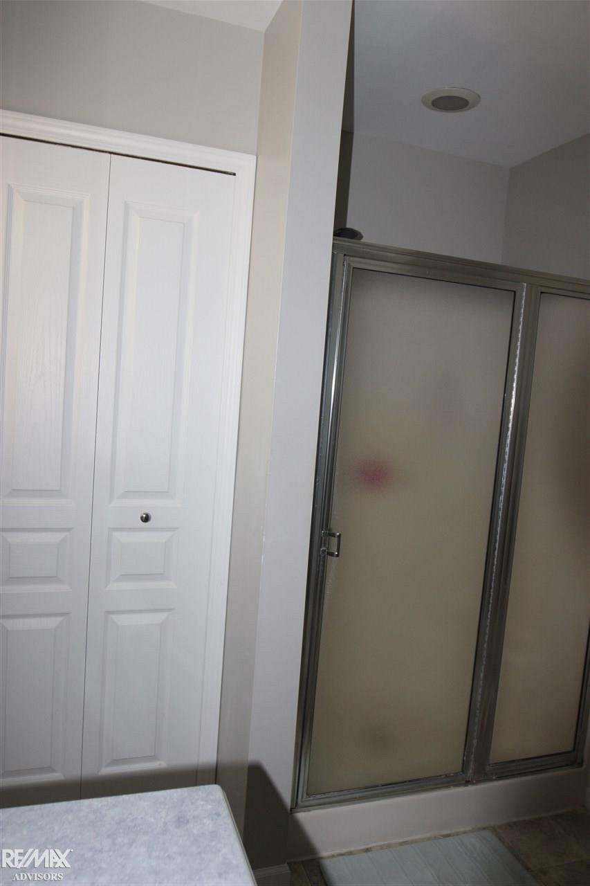 56205 Omo Road Macomb, MI 48042 - Photo 37 of 60
