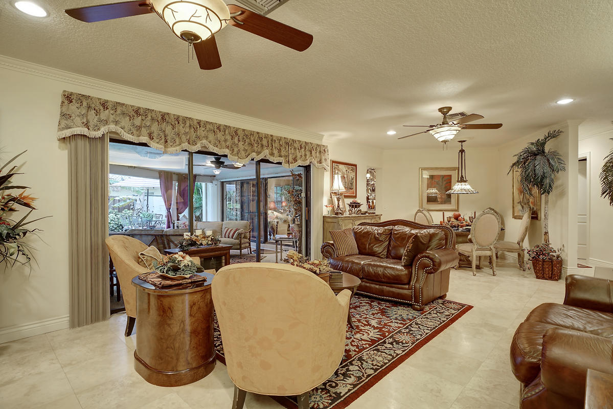1698 Southwest 7th Terrace Boca Raton, FL 33486 - Photo 7 of 26 Living room 2