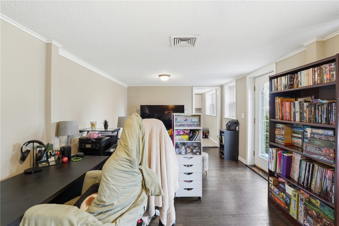 190 Pinnery Avenue Warwick, RI 02886 - Photo 18 of 35