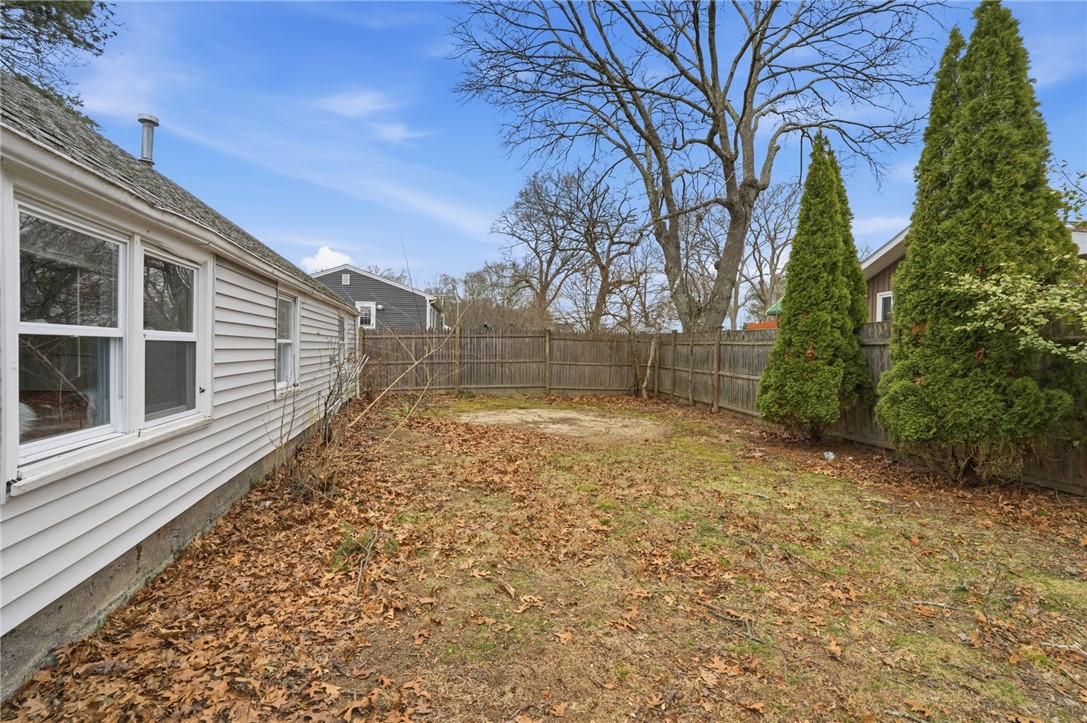 190 Pinnery Avenue Warwick, RI 02886 - Photo 30 of 35