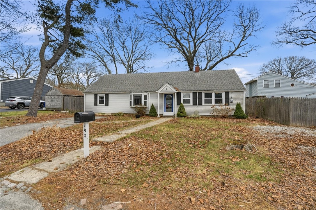 190 Pinnery Avenue Warwick, RI 02886 - Photo 3 of 35