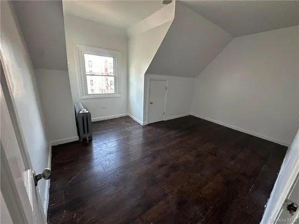 $2,800 | 106 Saratoga Avenue, Yonkers, NY 10705