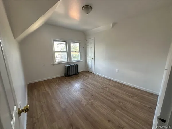 $2,800 | 106 Saratoga Avenue, Yonkers, NY 10705