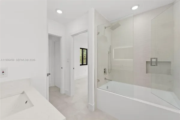 $6,200 | 8246 Northeast 2nd Court, Miami, FL 33138