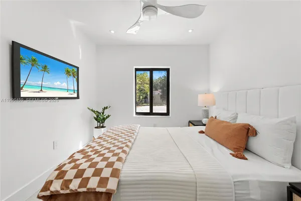 $6,200 | 8246 Northeast 2nd Court, Miami, FL 33138
