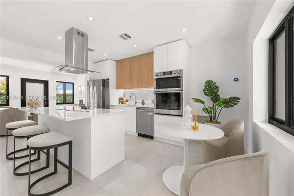 $6,200 | 8246 Northeast 2nd Court, Miami, FL 33138