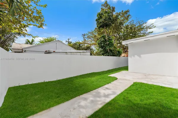 $6,200 | 8246 Northeast 2nd Court, Miami, FL 33138
