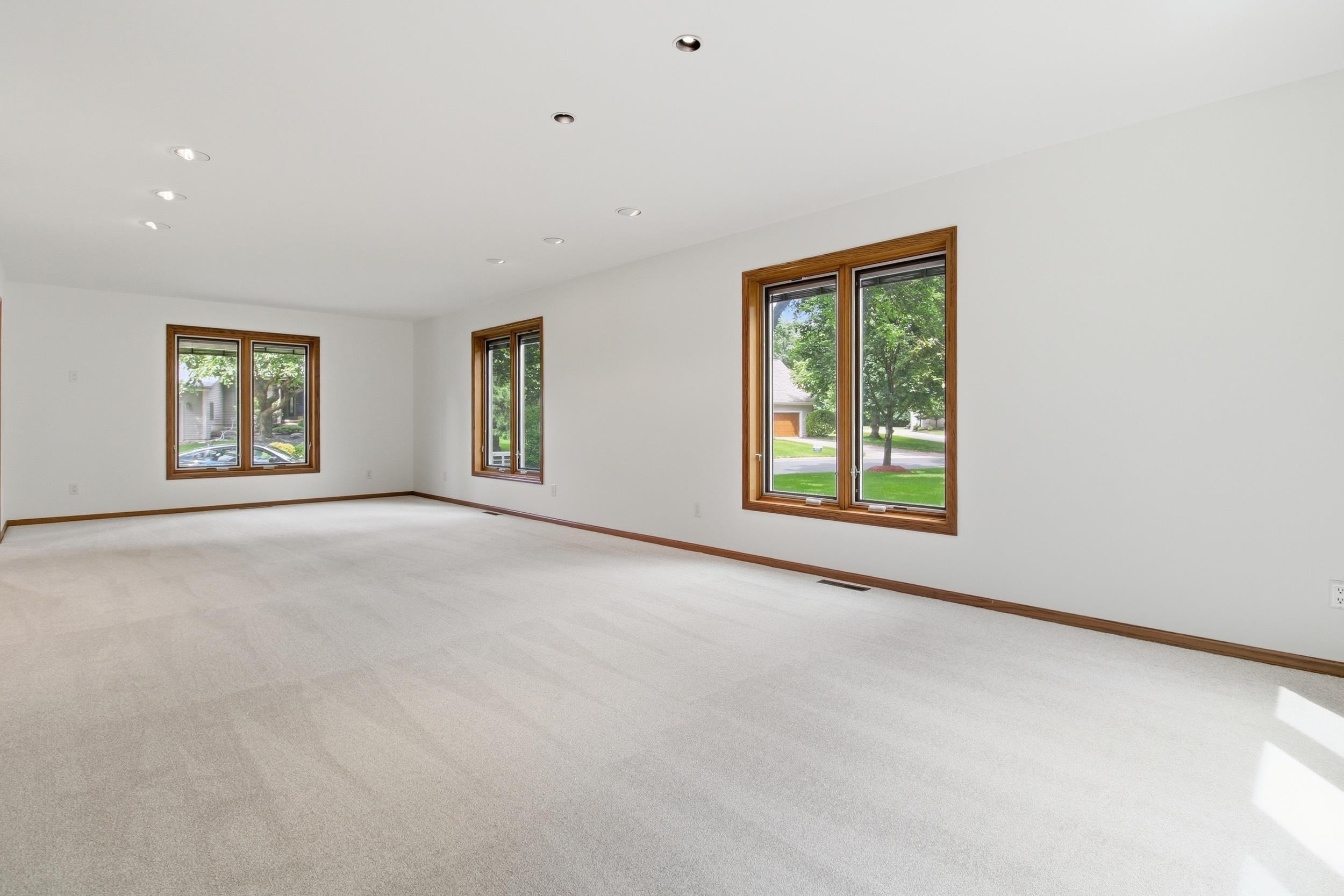 913 Sauk Ridge Madison, WI 53717 - Photo 17 of 32