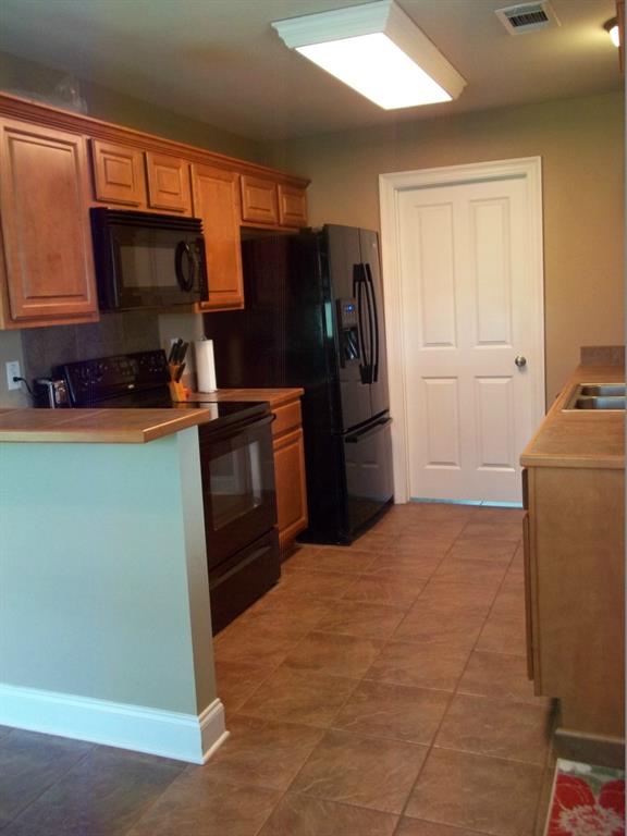 28562 Wagner Road Albany, LA 70711 - Photo 2 of 18