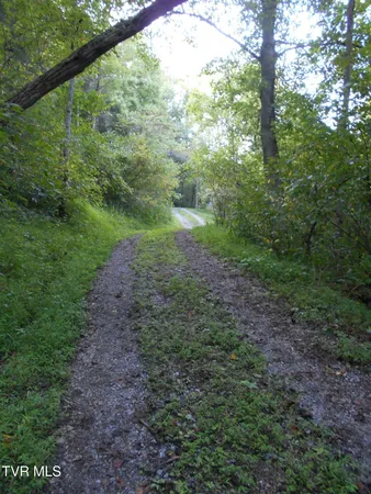 $115,000 | 17532 Phillips Road, Bristol, VA 24202