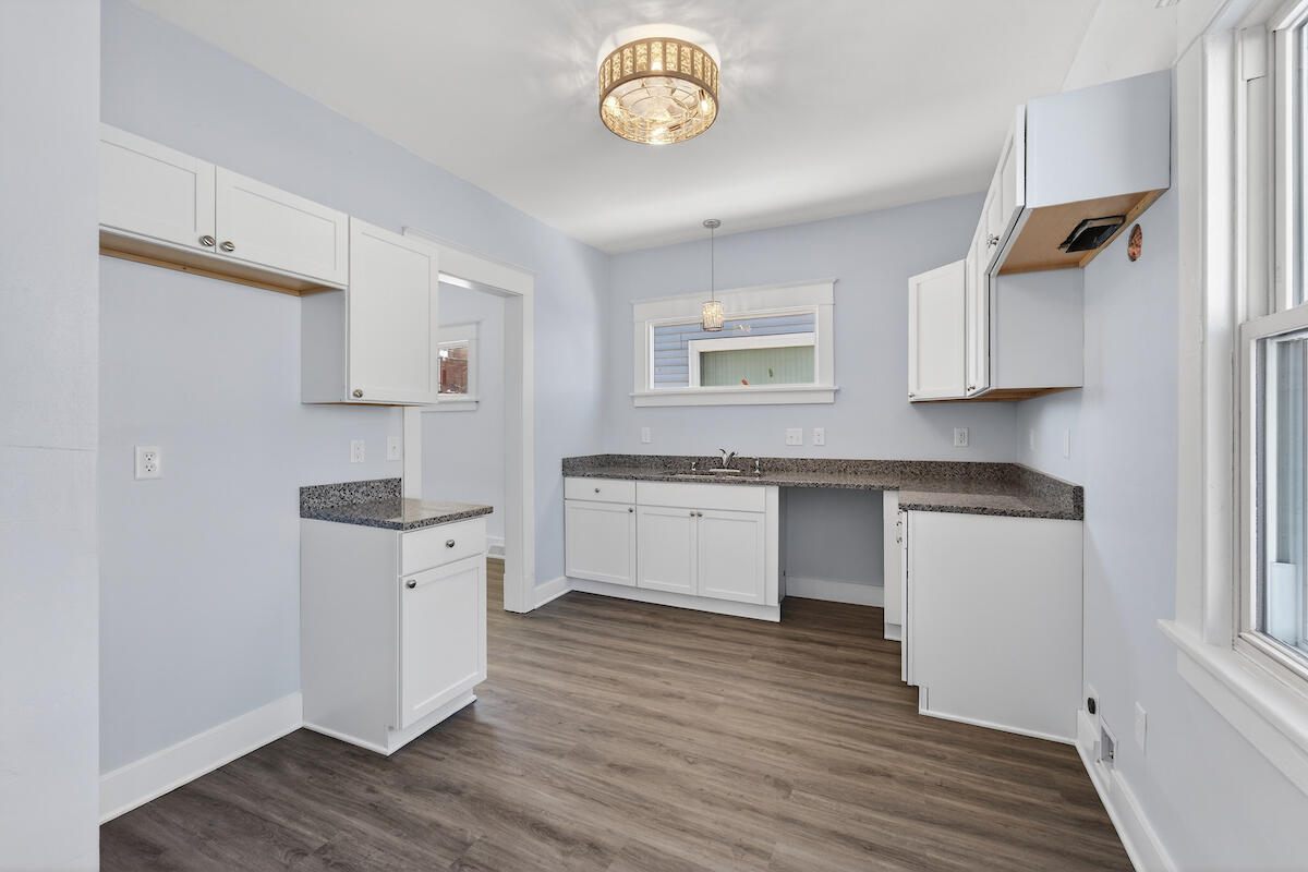 1948 12th Street Racine, WI 53403 - Photo 11 of 20 DSC03511