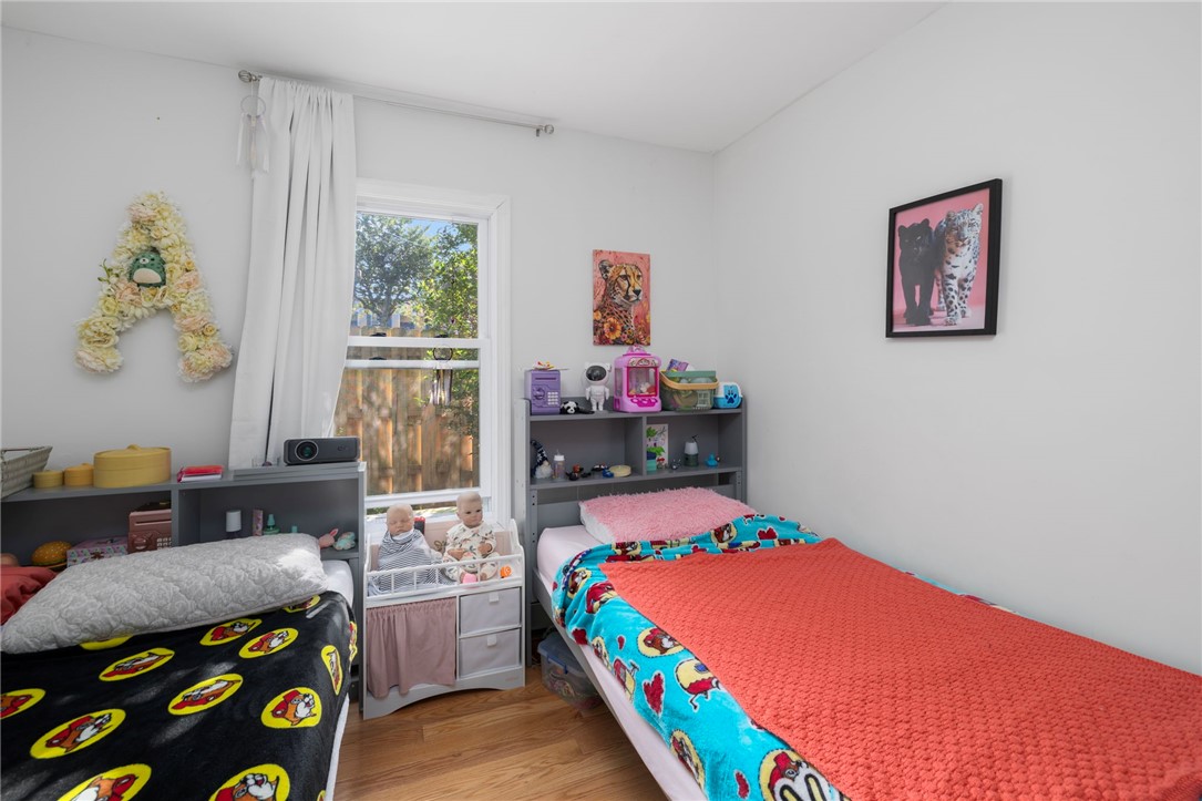 29 Sherwood Road Middletown, RI 02842 - Photo 9 of 36 Gallery Image 9