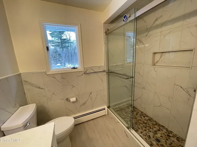 $739,800 | 54 Highway 236, Halfmoon, NY 12065