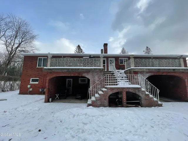 $739,800 | 54 Highway 236, Halfmoon, NY 12065