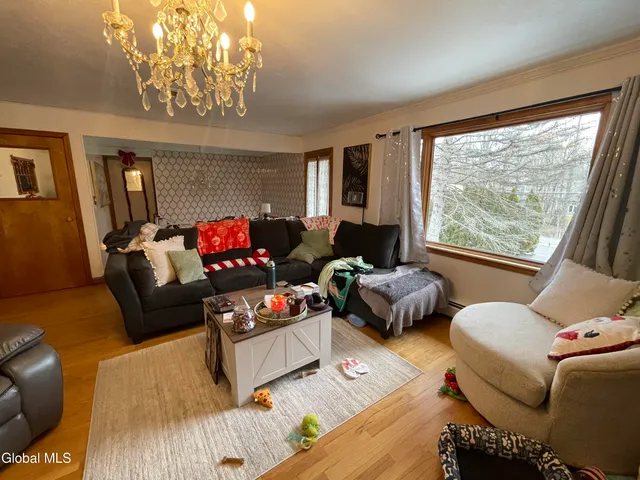 $739,800 | 54 Highway 236, Halfmoon, NY 12065