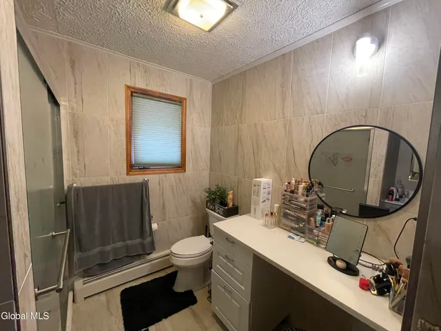 $739,800 | 54 Highway 236, Halfmoon, NY 12065