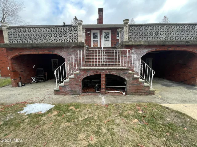 $739,800 | 54 Highway 236, Halfmoon, NY 12065