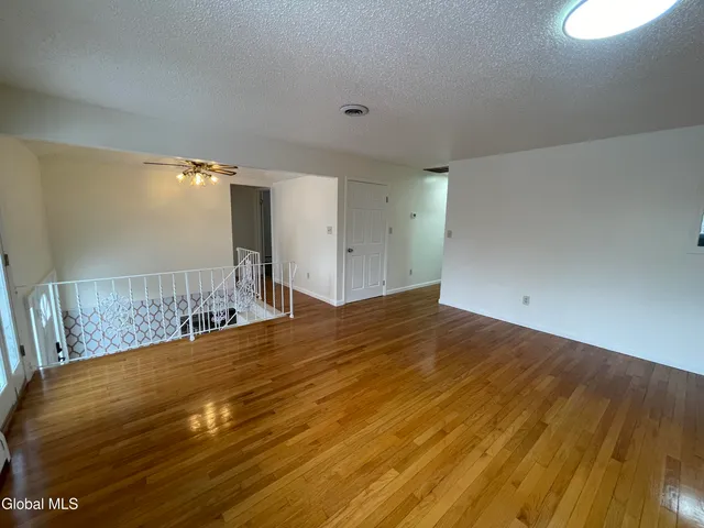 $739,800 | 54 Highway 236, Halfmoon, NY 12065