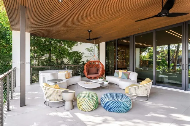 $10,000,000 | 7333 Belle Meade Boulevard, Miami, FL 33138