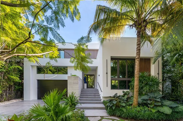 $10,000,000 | 7333 Belle Meade Boulevard, Miami, FL 33138