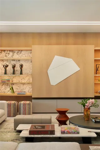 $10,000,000 | 7333 Belle Meade Boulevard, Miami, FL 33138