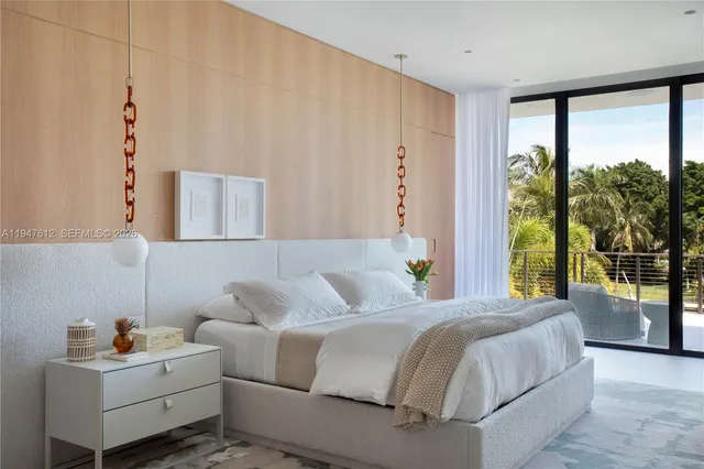 $10,000,000 | 7333 Belle Meade Boulevard, Miami, FL 33138