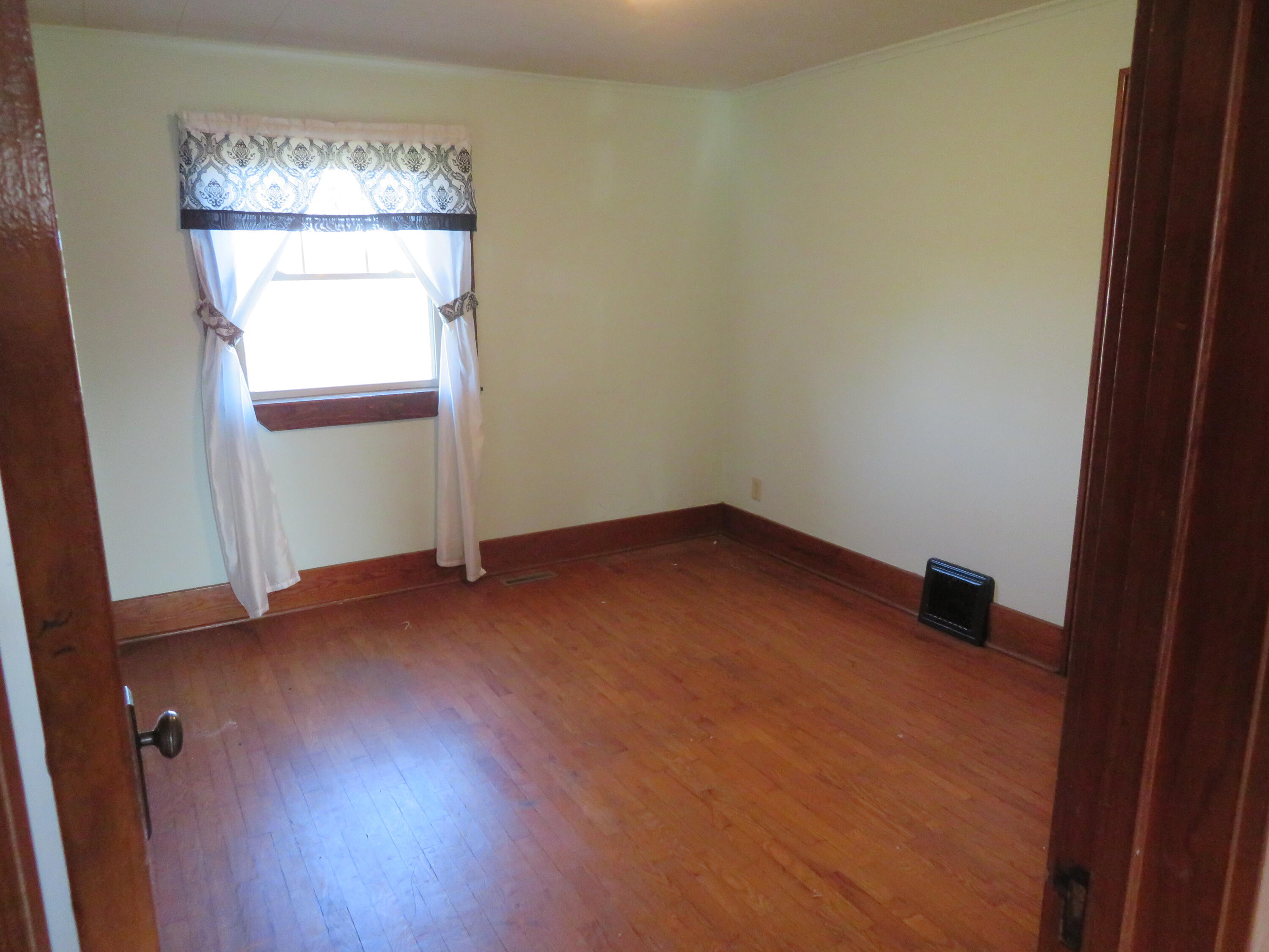 16805 Brewer Road Dundee, MI 48131 - Photo 17 of 22 IMG_0195