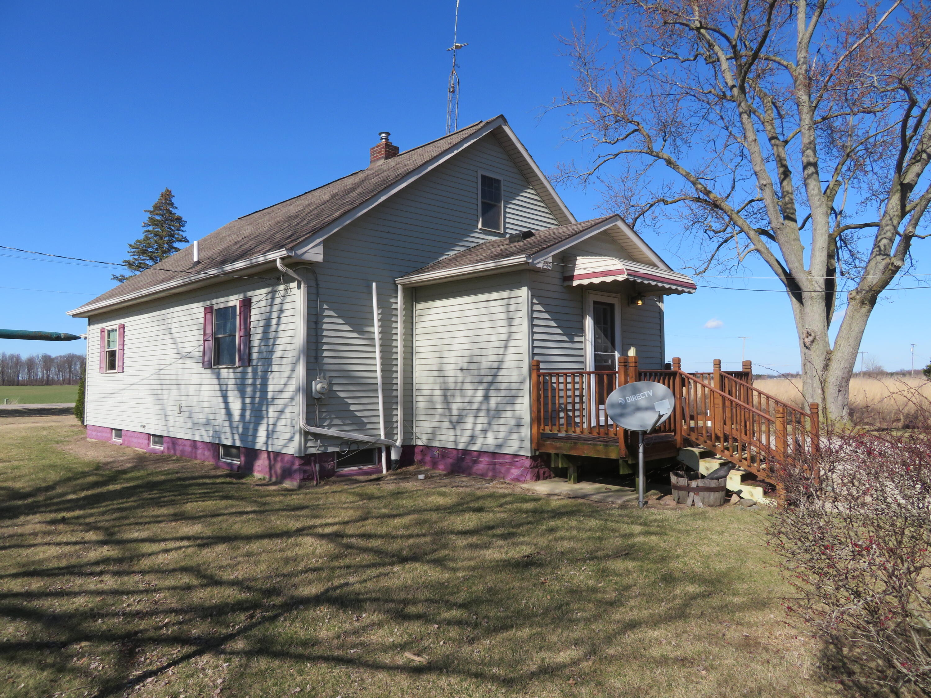 16805 Brewer Road Dundee, MI 48131 - Photo 2 of 22 IMG_0180
