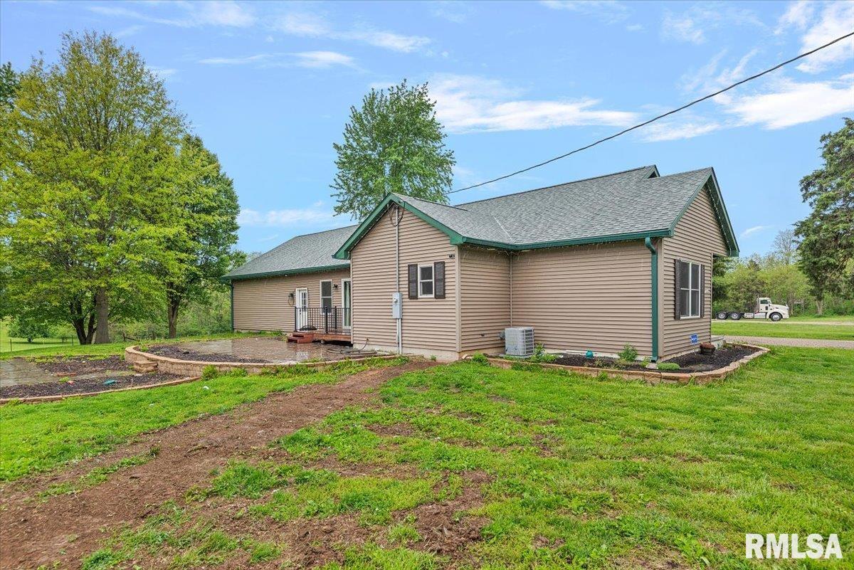9045 Owl Road Sherman, IL 62684 - Photo 35 of 41 Gallery Image 35