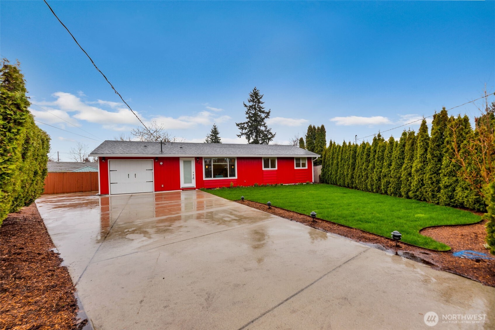447 Index Avenue Northeast Renton, WA 98056 - Photo 4 of 23 Gallery Image 4