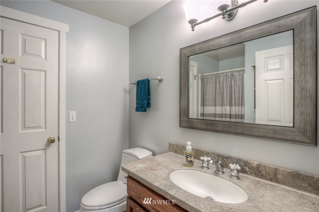 17819 Southeast 145th Street Renton, WA 98059 - Photo 9 of 24
