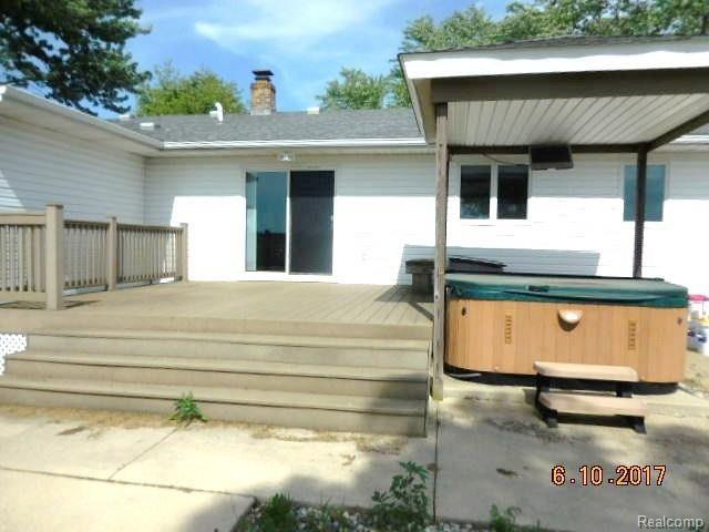 10611 Otter Road Carleton, MI 48117 - Photo 5 of 45