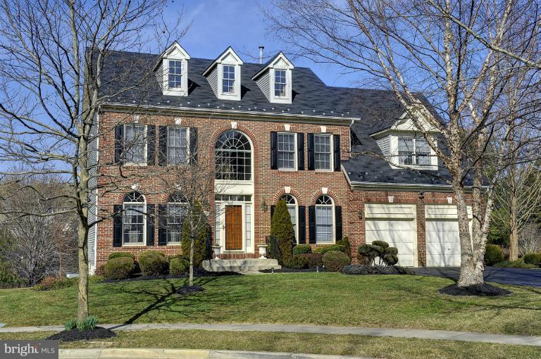 2119 Queensguard Road Silver Spring, MD 20906 - Photo 29 of 30 Exterior (Front)