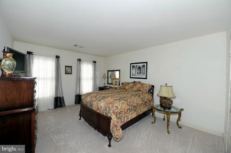 2119 Queensguard Road Silver Spring, MD 20906 - Photo 5 of 30 Bedroom