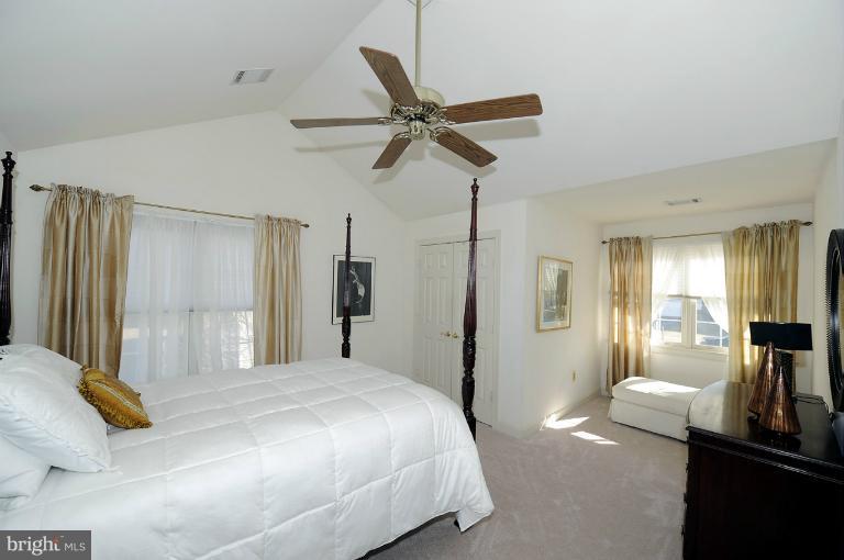 2119 Queensguard Road Silver Spring, MD 20906 - Photo 6 of 30 Bedroom (Master)