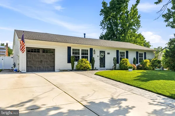 $589,900 | 15 Grayburn Drive, Marlton, NJ 08053